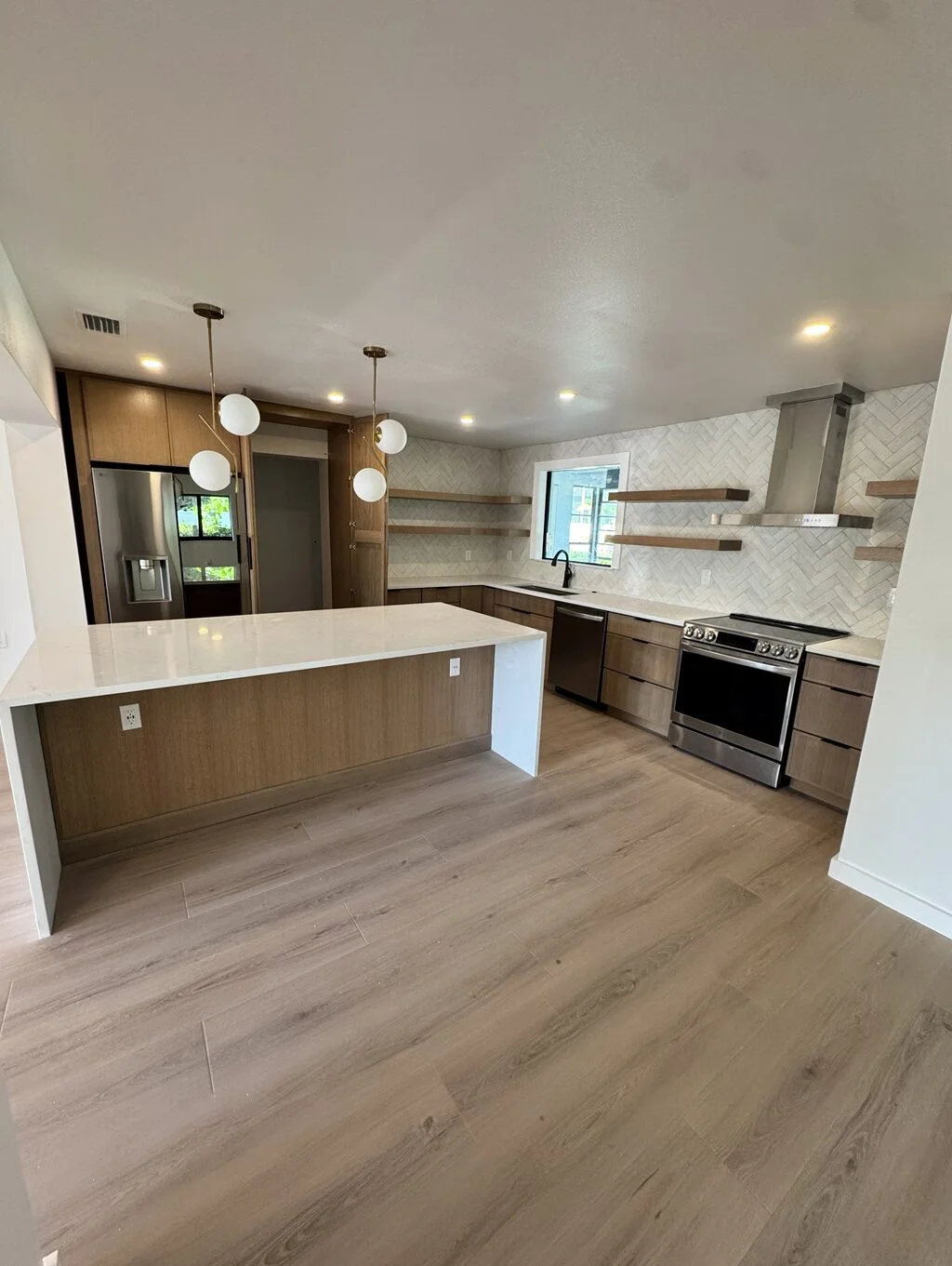 Kitchen by DCR Tampa